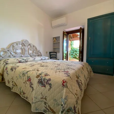 Casa Sarda N 9 *